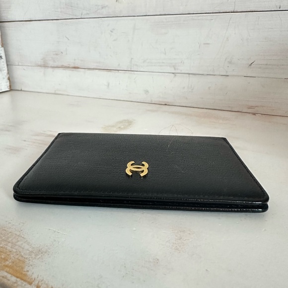 Chanel VINTAGE NEVER USED Black Caviar Leather Card Holder - Picture 4 of 9